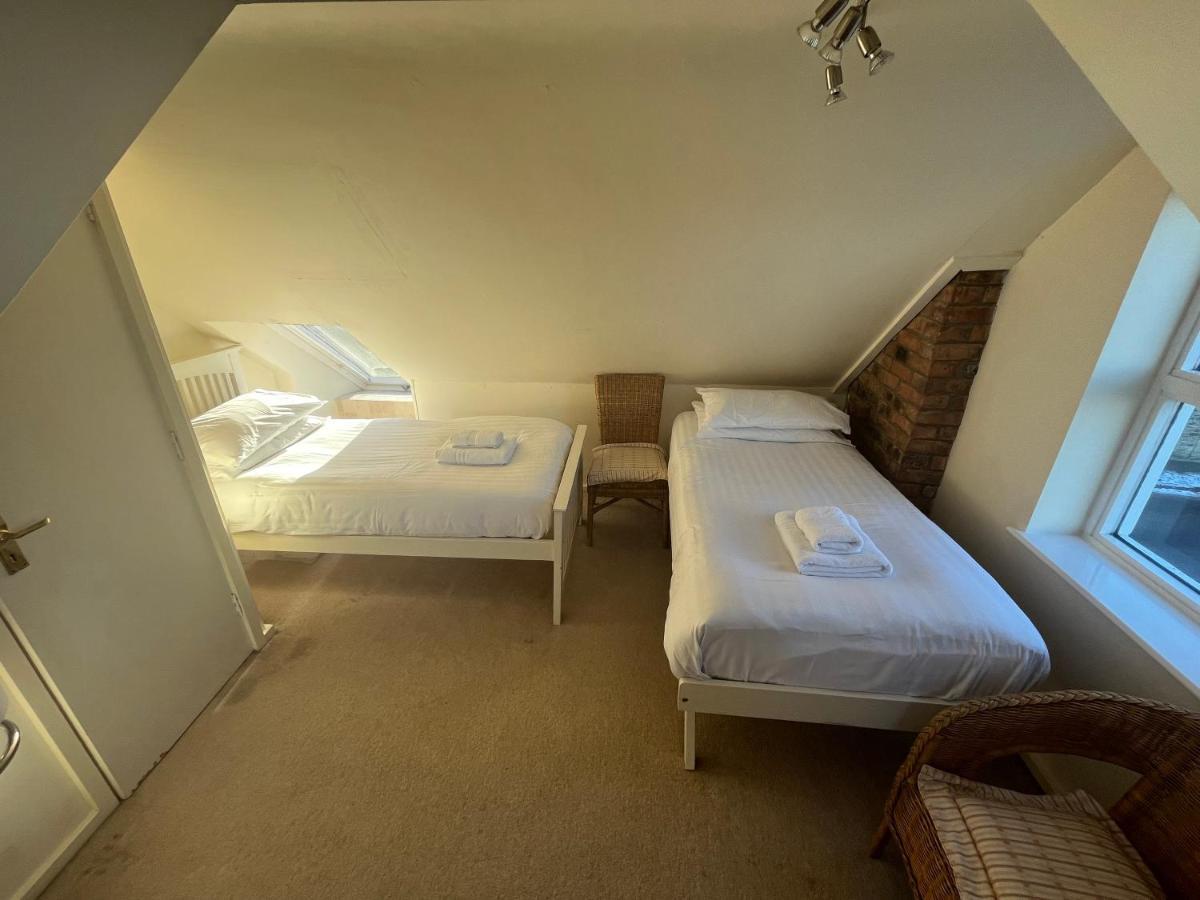 Midsomer - Spacious, Light And Comfortable Victorian With Garden In Great Location - Great Base To Explore The Holiday home Oxford