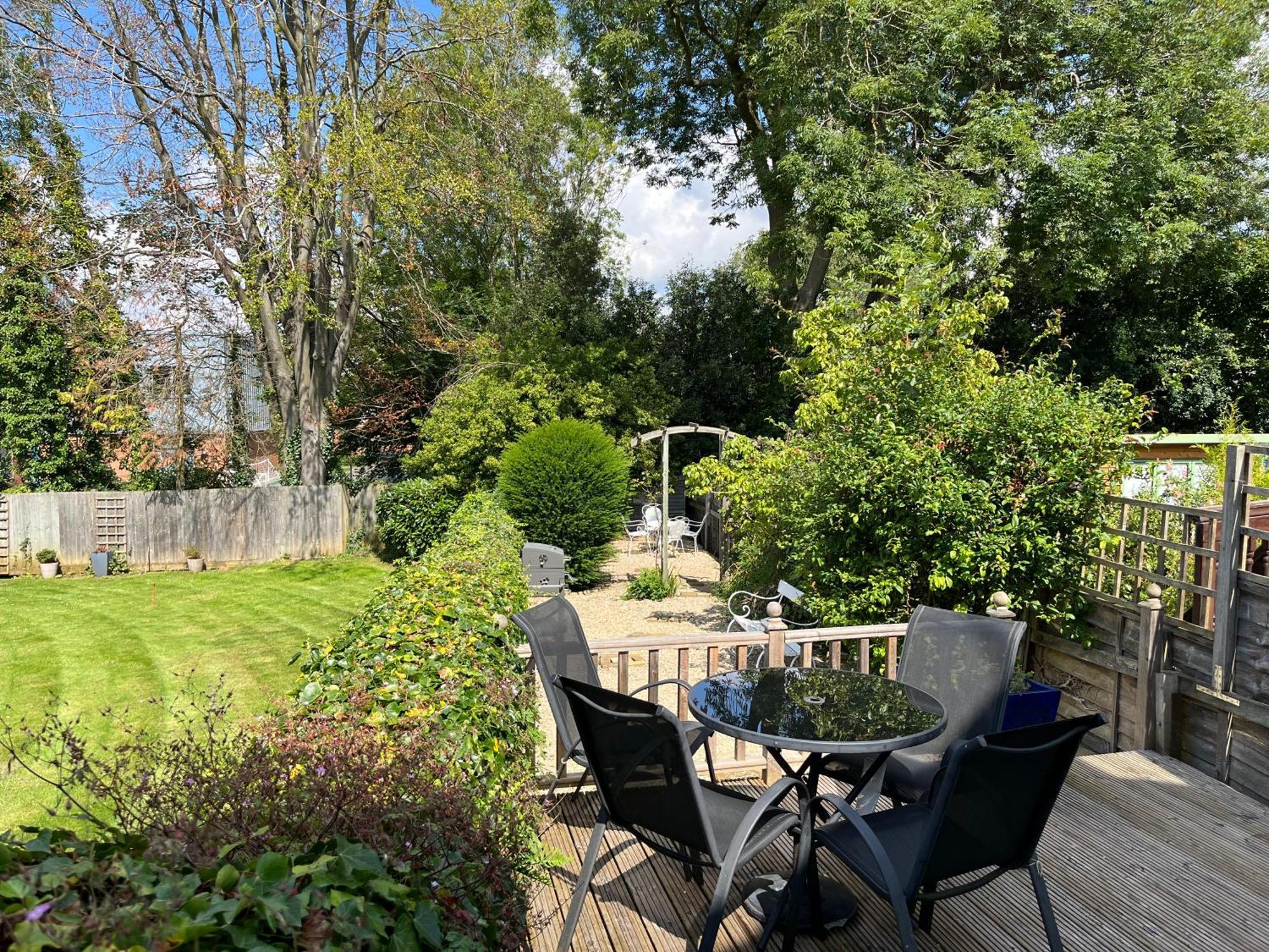 Midsomer - Spacious, Light And Comfortable Victorian With Garden In Great Location - Great Base To Explore The Holiday home Oxford