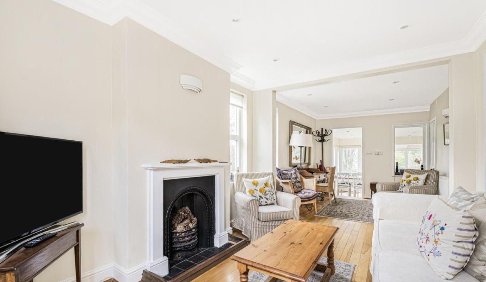 Midsomer - Spacious, Light And Comfortable Victorian With Garden In Great Location - Great Base To Explore The Holiday home Oxford